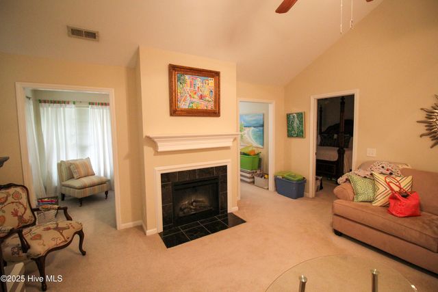 2412 King Richard Court E, Greenville, NC 27858