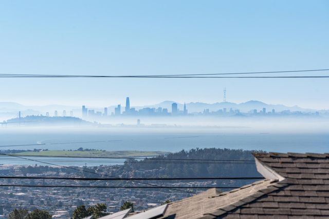 61 Cowper Ave, Kensington, CA 94707