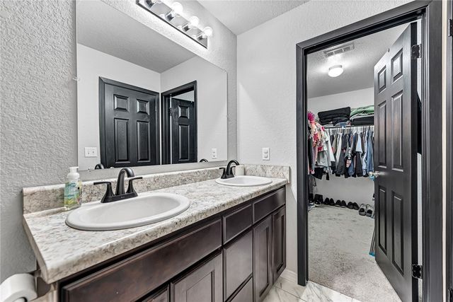 825 NW 67th Avenue, Bentonville, AR 72713