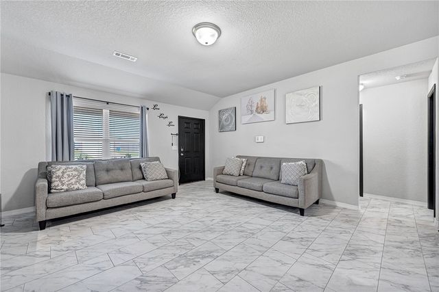 825 NW 67th Avenue, Bentonville, AR 72713