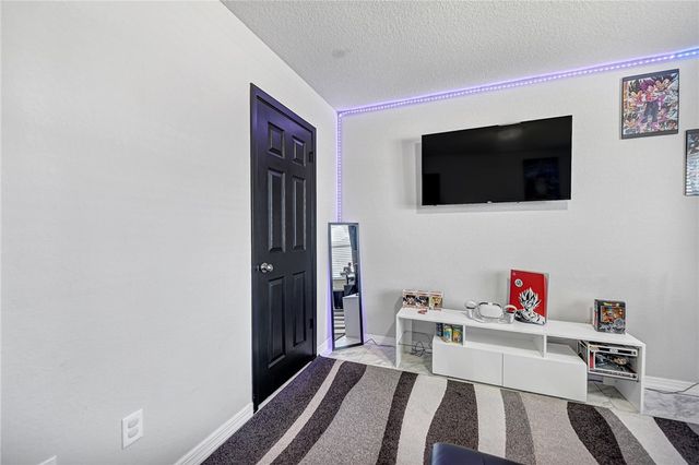 825 NW 67th Avenue, Bentonville, AR 72713