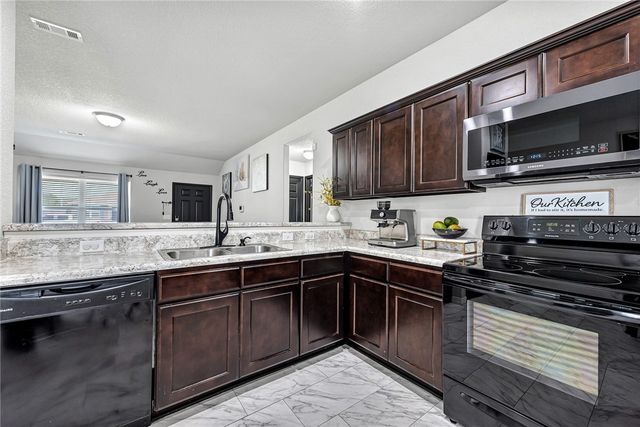 825 NW 67th Avenue, Bentonville, AR 72713