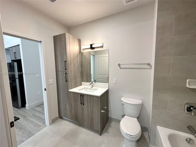 18412 Homestead Ave 110, Miami, FL 33157