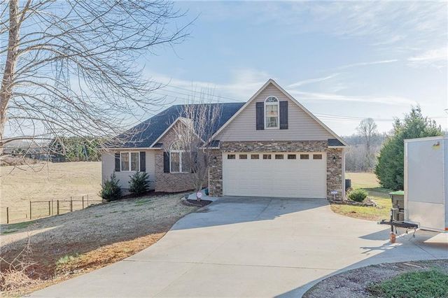 2825 Fuller Mill Road, Thomasville, NC 27360