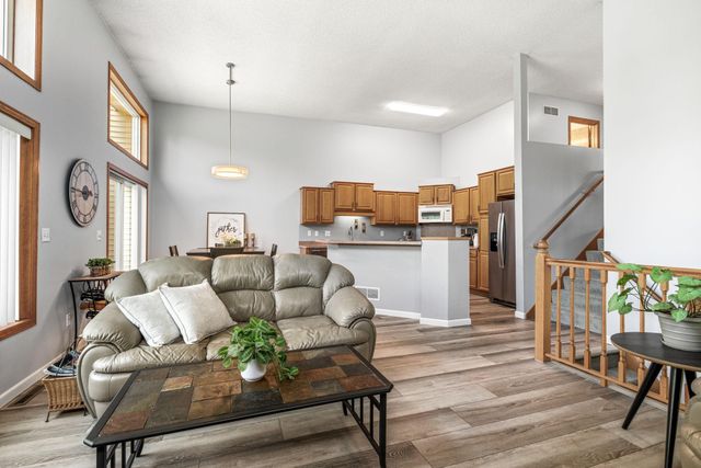 15104 Cimarron Way, Rosemount, MN 55068
