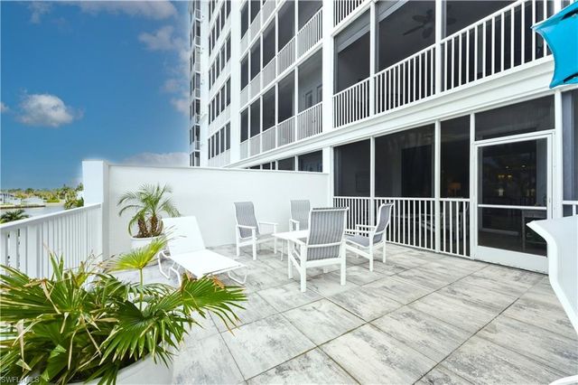 400 Flagship DR # 304, Naples, FL 34108