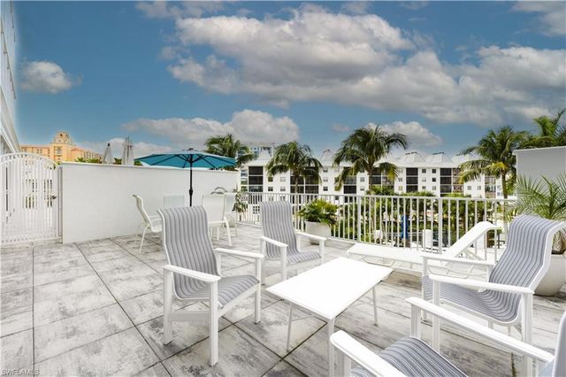 400 Flagship DR # 304, Naples, FL 34108