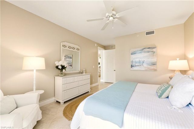 400 Flagship DR # 304, Naples, FL 34108