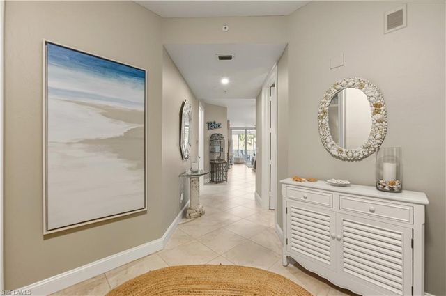 400 Flagship DR # 304, Naples, FL 34108