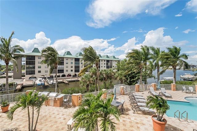 400 Flagship DR # 304, Naples, FL 34108