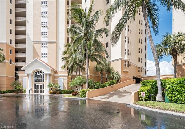 400 Flagship DR # 304, Naples, FL 34108