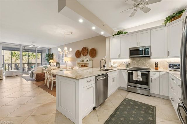 400 Flagship DR # 304, Naples, FL 34108