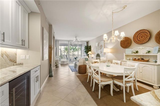 400 Flagship DR # 304, Naples, FL 34108