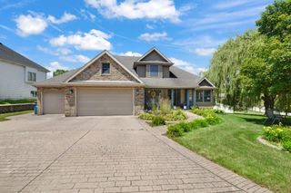 1320 Tanglewood Court, Crown Point, IN 46307