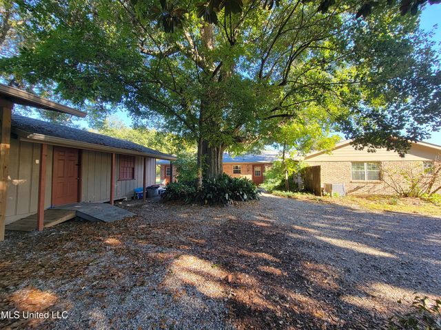 3954 River Pine Drive, Moss Point, MS 39563