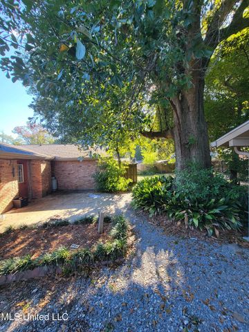 3954 River Pine Drive, Moss Point, MS 39563