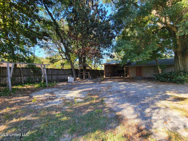 3954 River Pine Drive, Moss Point, MS 39563