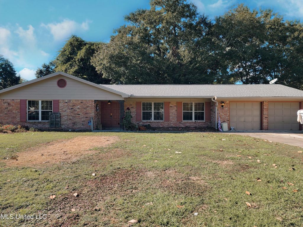 3954 River Pine Drive, Moss Point, MS 39563