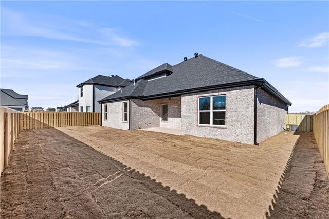 531 Bose Avenue, Centerton, AR 72719