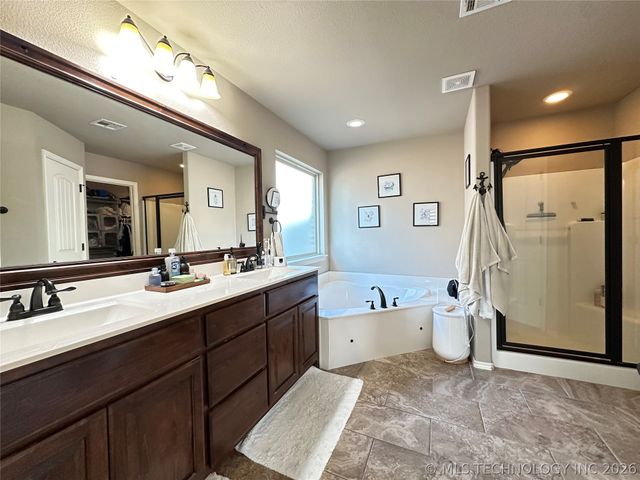 3386 S 208th East Avenue, Broken Arrow, OK 74014