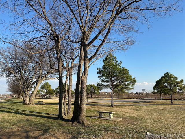 3386 S 208th East Avenue, Broken Arrow, OK 74014