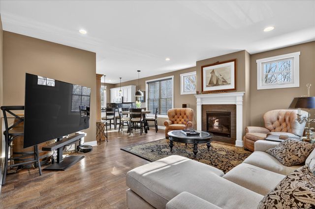 2022 Celadon Drive NE 106, Grand Rapids, MI 49525