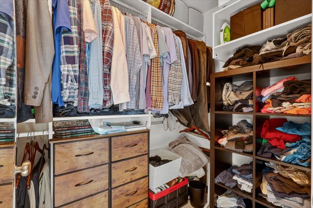 2022 Celadon Drive NE 106, Grand Rapids, MI 49525