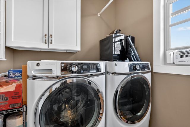 2022 Celadon Drive NE 106, Grand Rapids, MI 49525