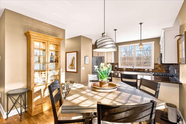 2022 Celadon Drive NE 106, Grand Rapids, MI 49525