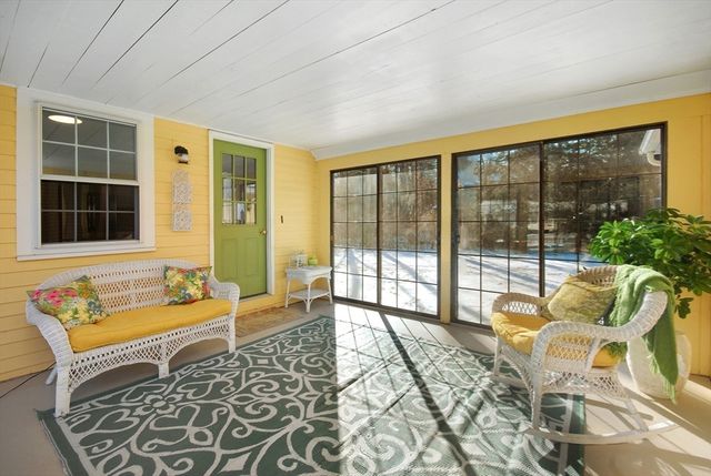 100 Harrington Ave, Concord, MA 01742