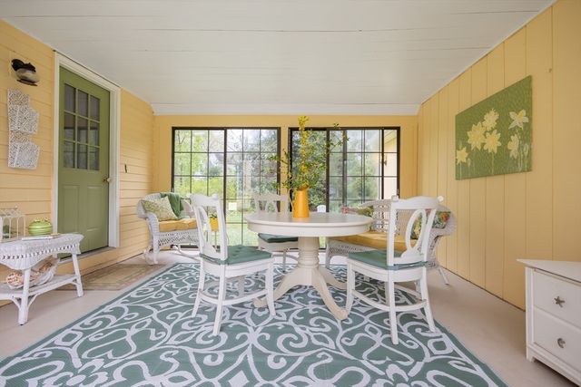 100 Harrington Ave, Concord, MA 01742