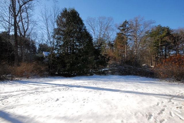 100 Harrington Ave, Concord, MA 01742