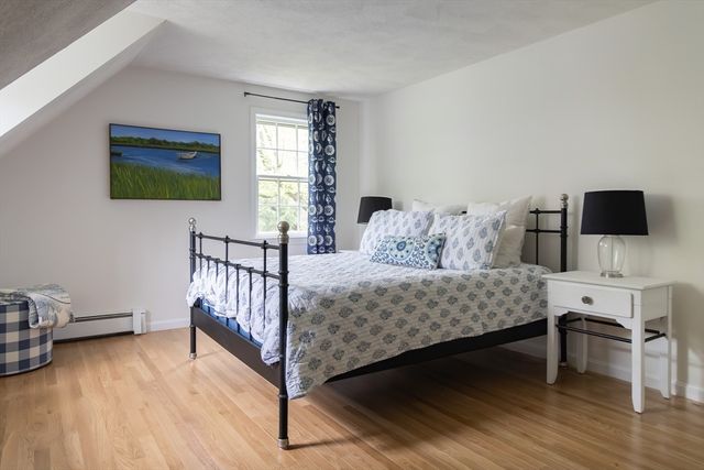 100 Harrington Ave, Concord, MA 01742