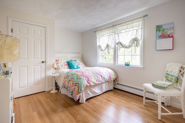 100 Harrington Ave, Concord, MA 01742