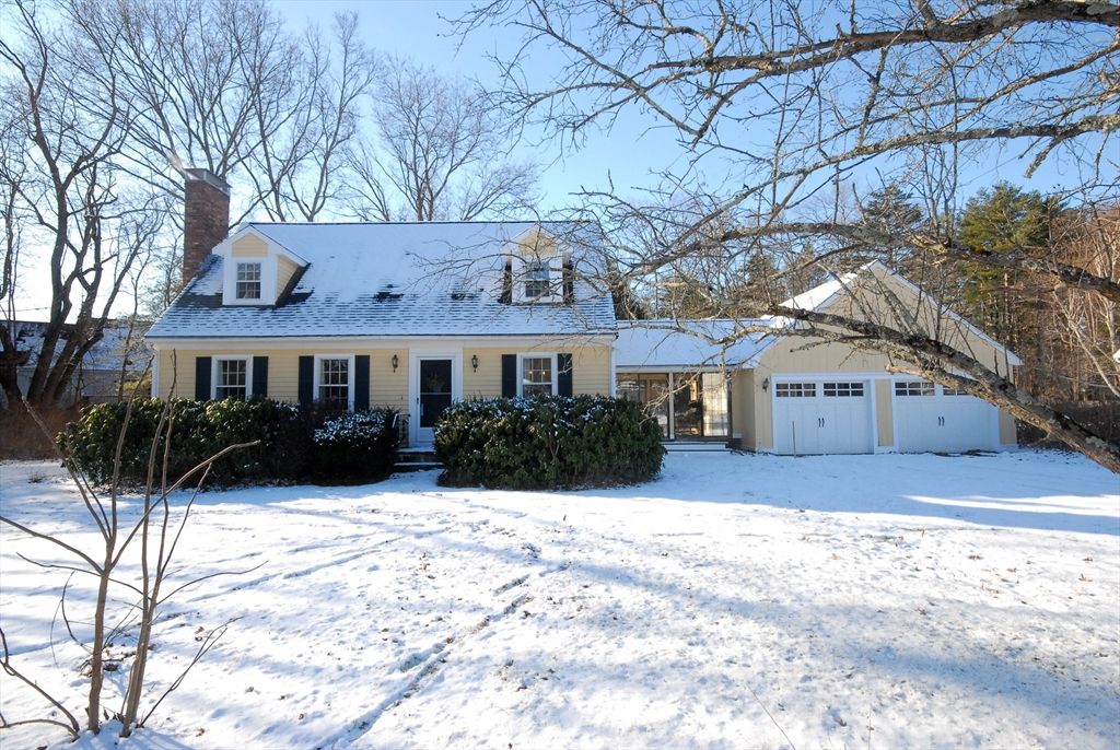 100 Harrington Ave, Concord, MA 01742