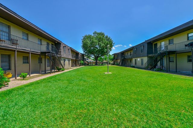 1526 East Avenue 203, Katy, TX 77493