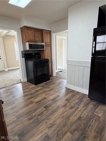 456 W Wilson Street, Struthers, OH 44471