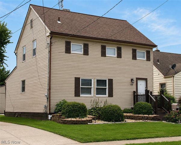 456 W Wilson Street, Struthers, OH 44471