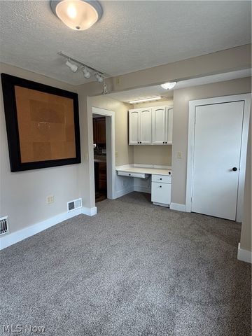 456 W Wilson Street, Struthers, OH 44471