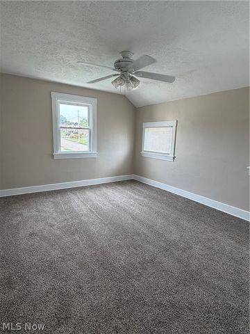 456 W Wilson Street, Struthers, OH 44471
