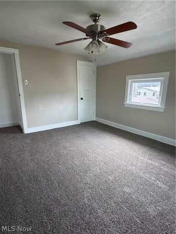 456 W Wilson Street, Struthers, OH 44471