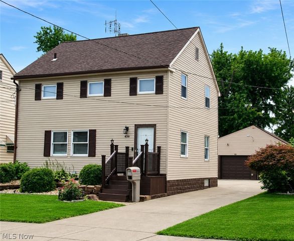 456 W Wilson Street, Struthers, OH 44471