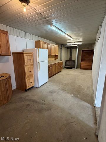 456 W Wilson Street, Struthers, OH 44471