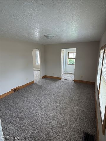 456 W Wilson Street, Struthers, OH 44471
