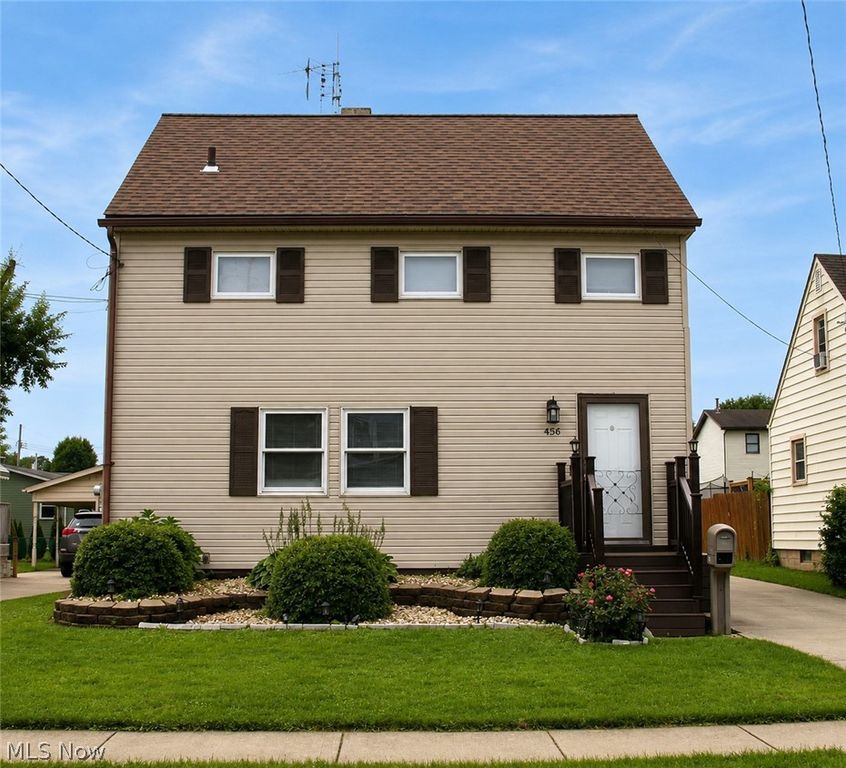 456 W Wilson Street, Struthers, OH 44471