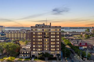 2900 E Jefferson A-602, Detroit, MI 48207
