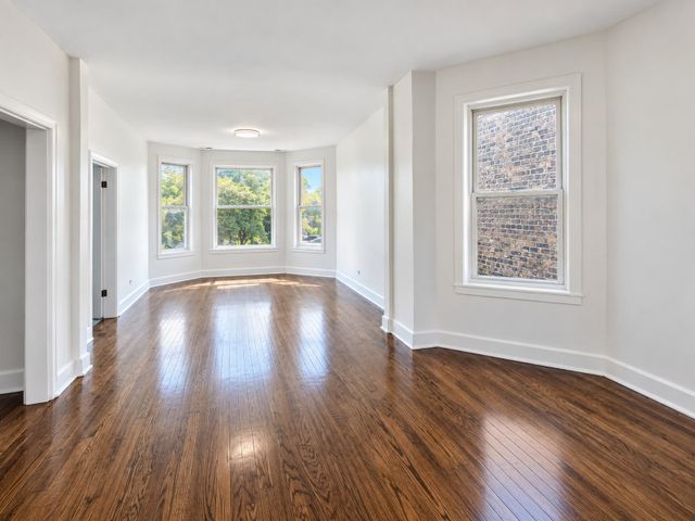 5019 W Huron Street 2, Chicago, IL 60644