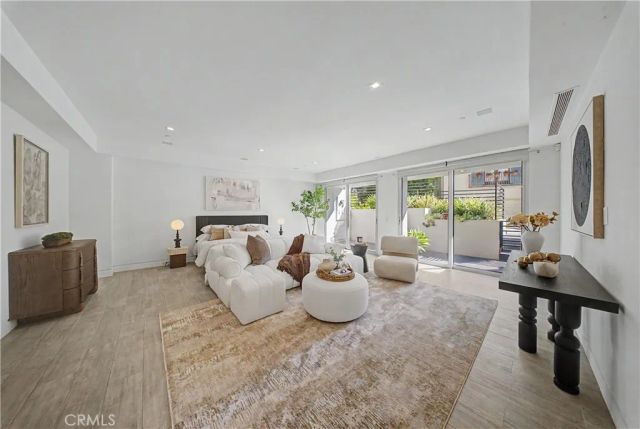 9459 Beverly Crest, Beverly Hills, CA 90210