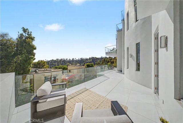 9459 Beverly Crest, Beverly Hills, CA 90210
