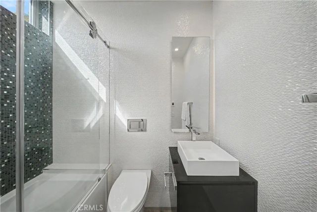 9459 Beverly Crest, Beverly Hills, CA 90210
